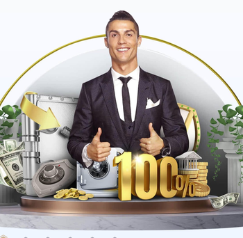 C罗晒与迷你罗合照：与最好的小伙伴探险 仍不忘晒大腿肌肉